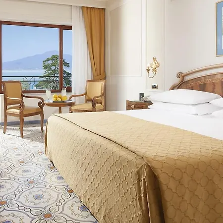 Szálloda Grand De La Sorrento