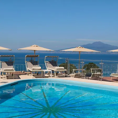 Grand De La Sorrento