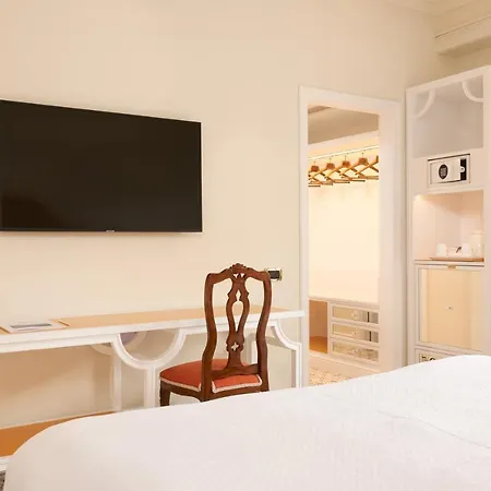 德拉维尔大酒店 索伦托